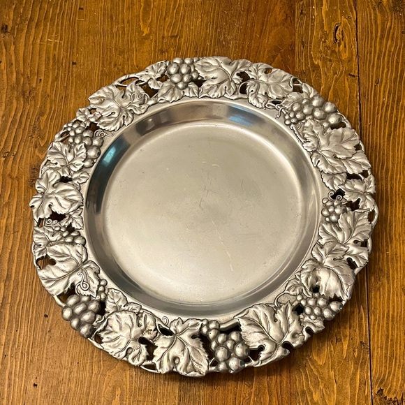 Arthur Court 14” Plate Serving Platter Charger from the Grapes Vine Collection. - Picture 1 of 7